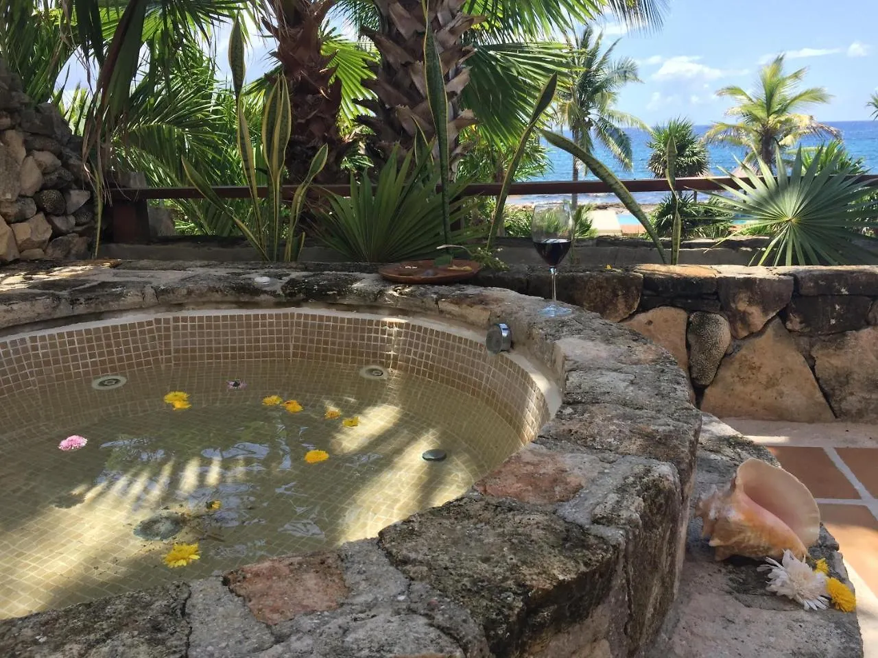 Spacious 3 Bedroom With Sea View In Puerto Aventuras! Apartman